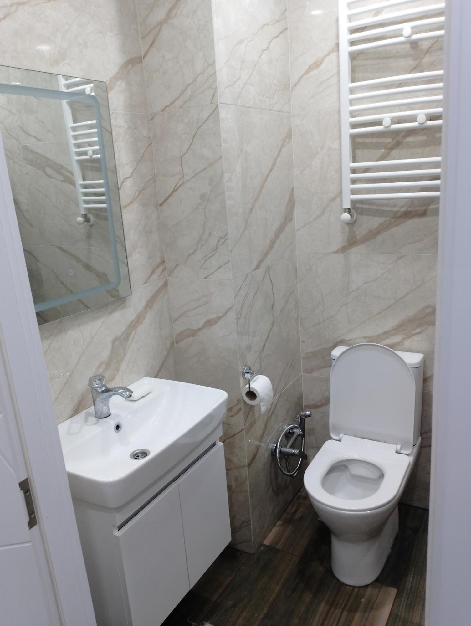 Next Apartments Batoumi Extérieur photo